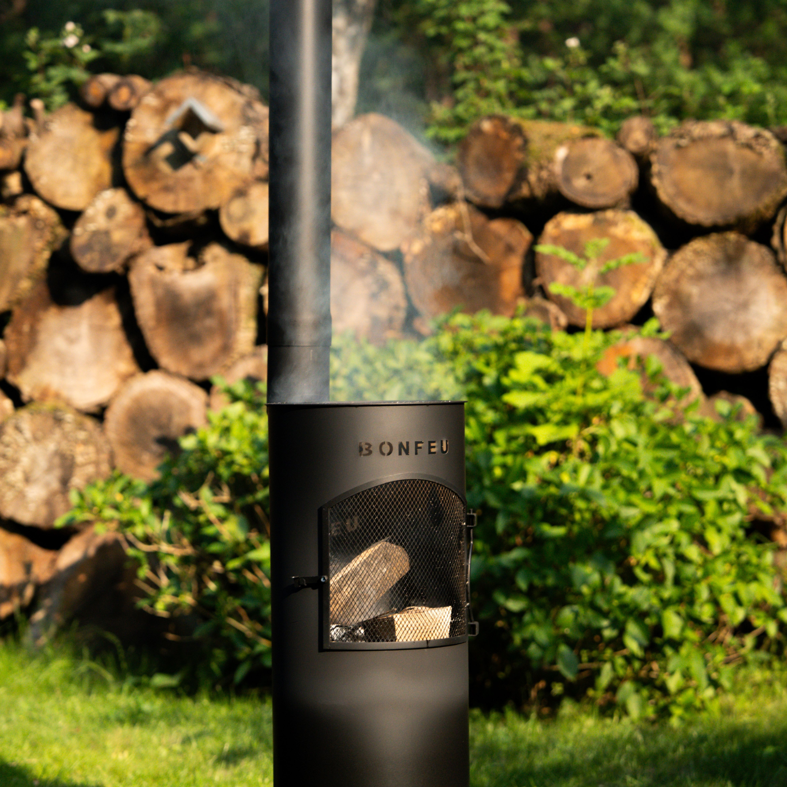 Bonfeu Bongiano LP Outdoor Chiminea Cooker - Black/Corten