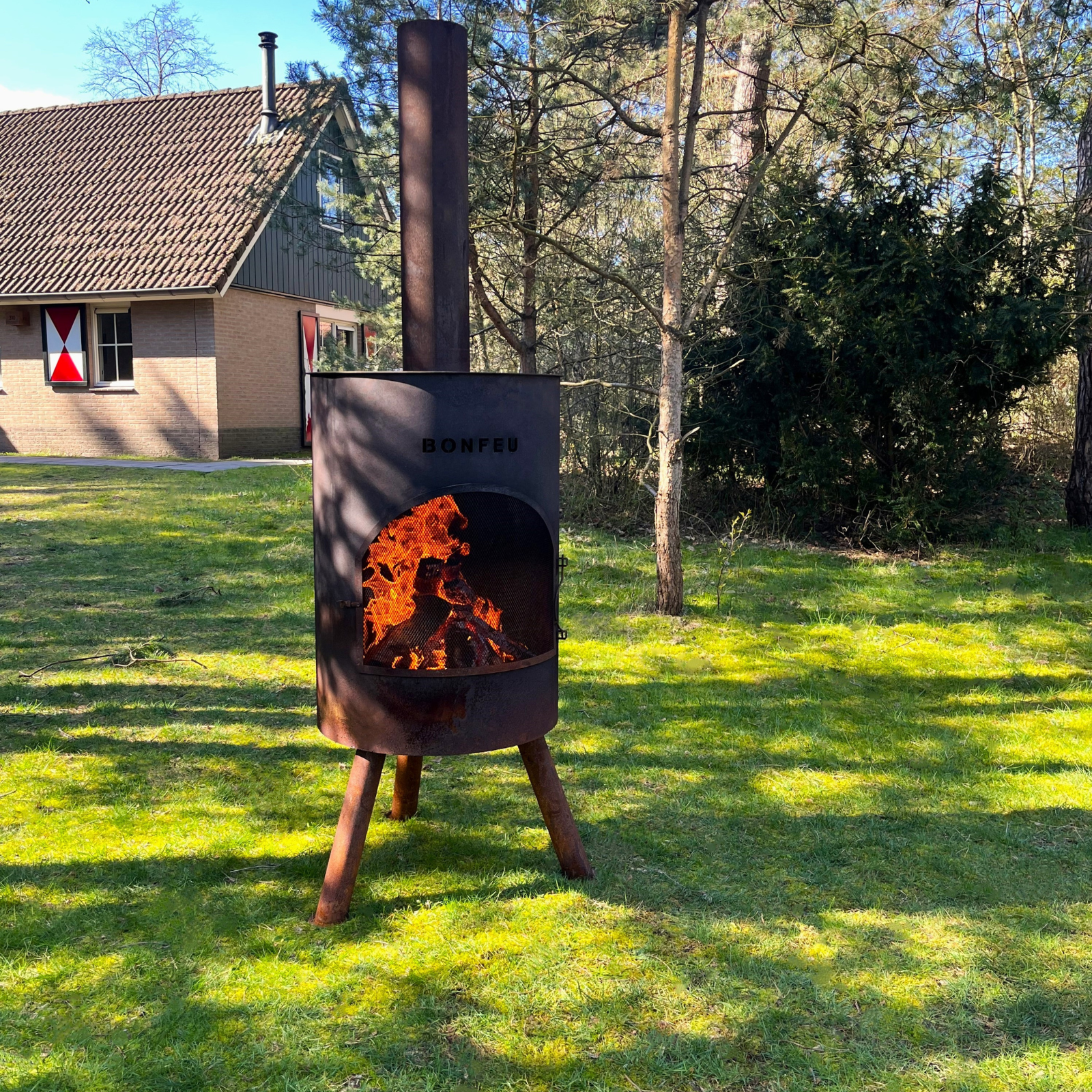 Bonfeu Bonton 40 Outdoor Garden Fireplace - Black/Corten