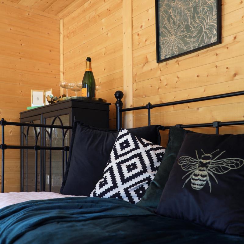 Sherwood Creswell Insulated Garden Room - 4m x 3m (72mm) Mercia