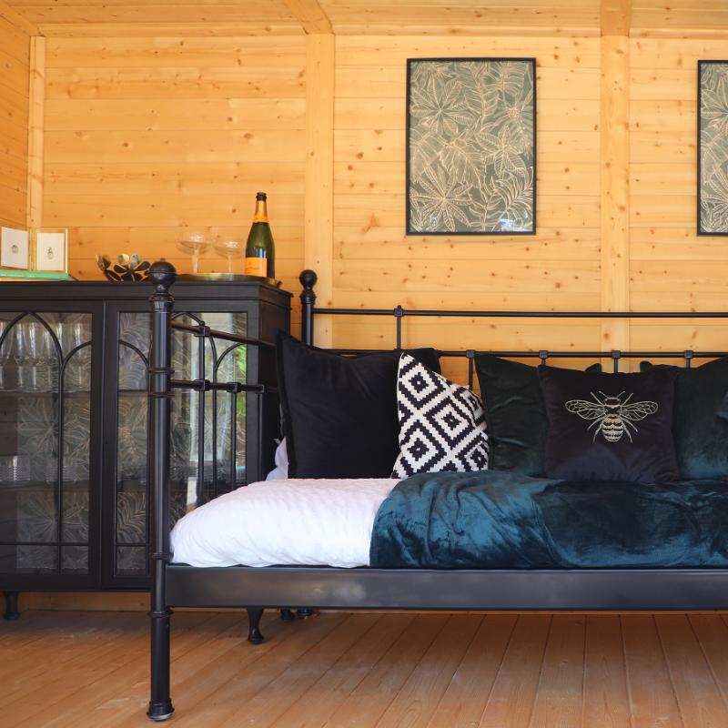 Sherwood Creswell Insulated Garden Room - 4m x 3m (72mm) Mercia