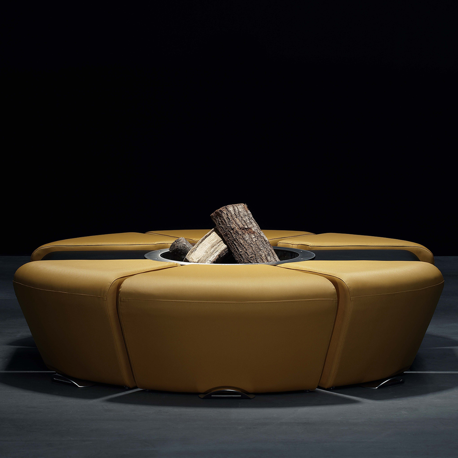 GlammFire Circus Outdoor Fire Table with Seating