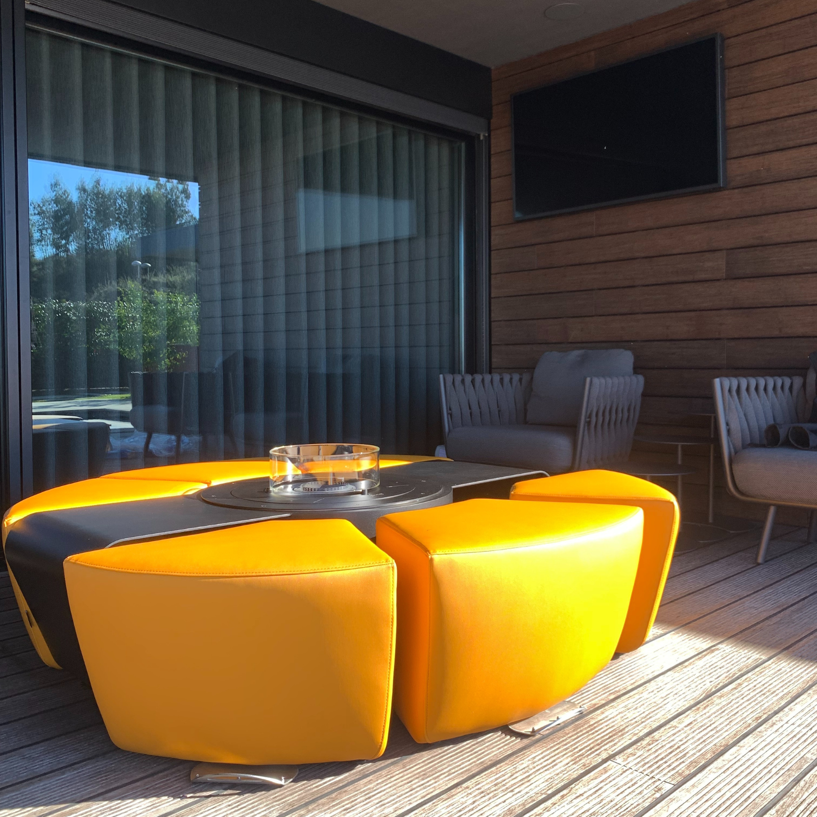 GlammFire Circus Outdoor Fire Table with Seating