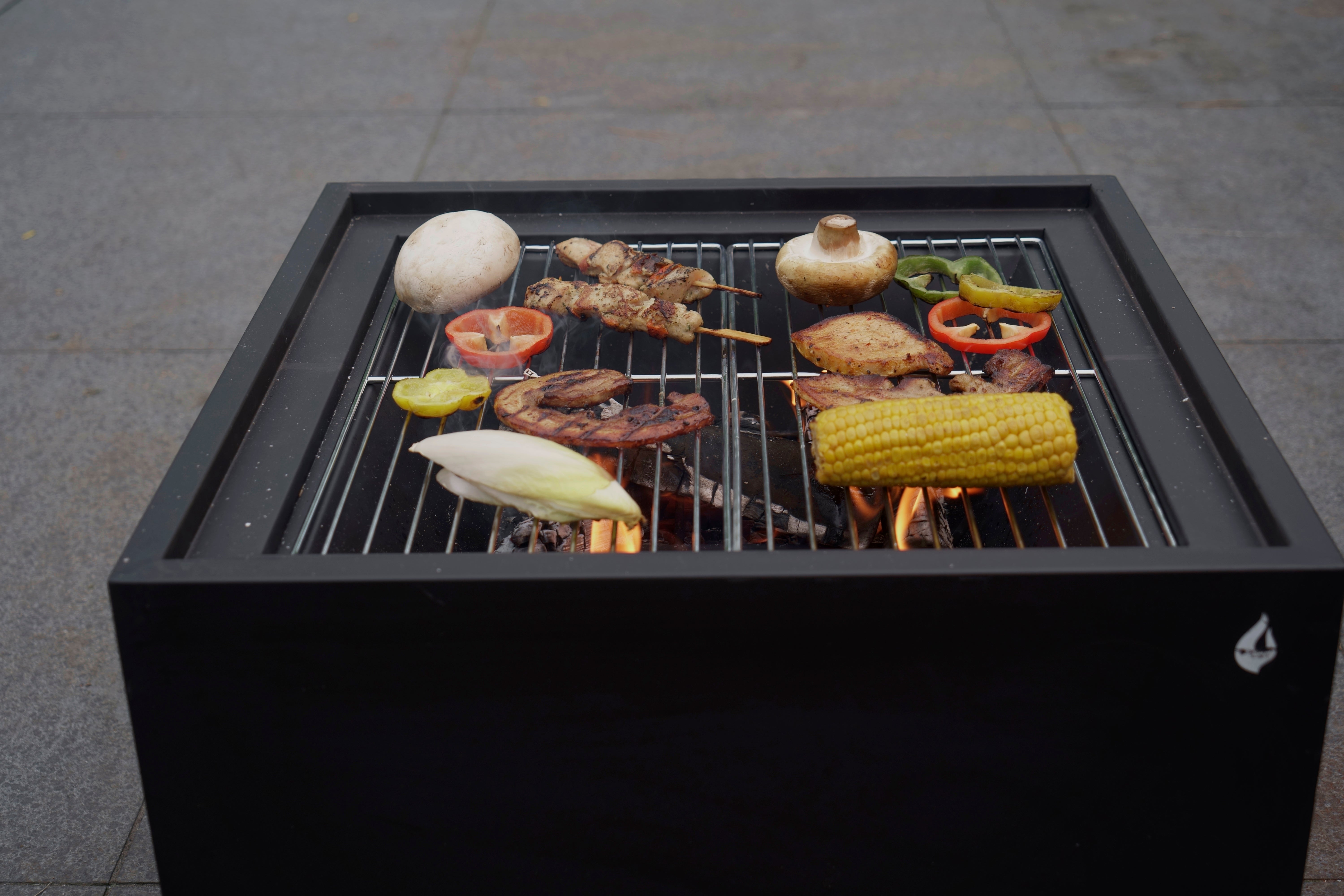HEAT 3-in-1 Fire basket, Grill, & Side Table