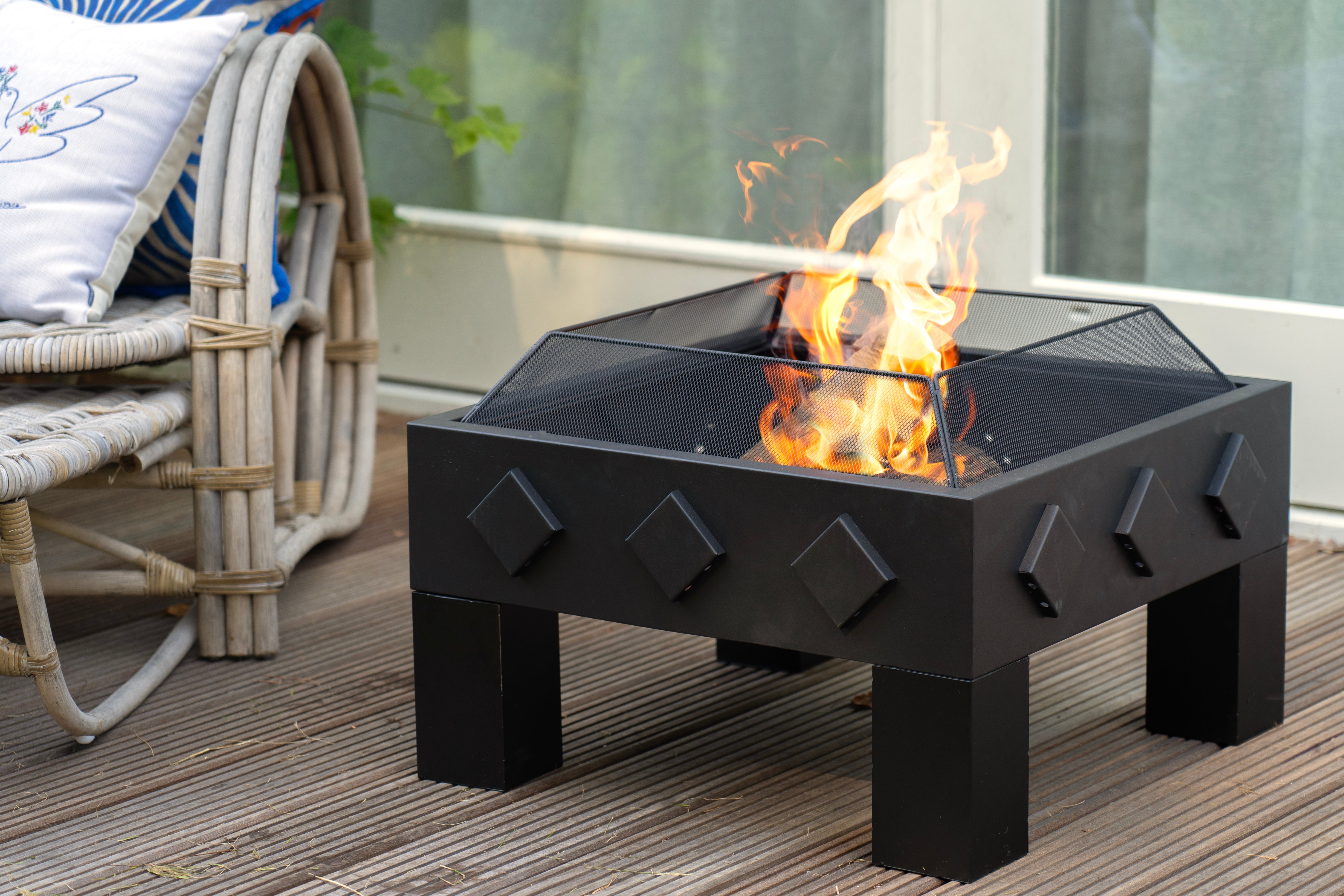HEAT Kvadrat Outdoor Square Firepit