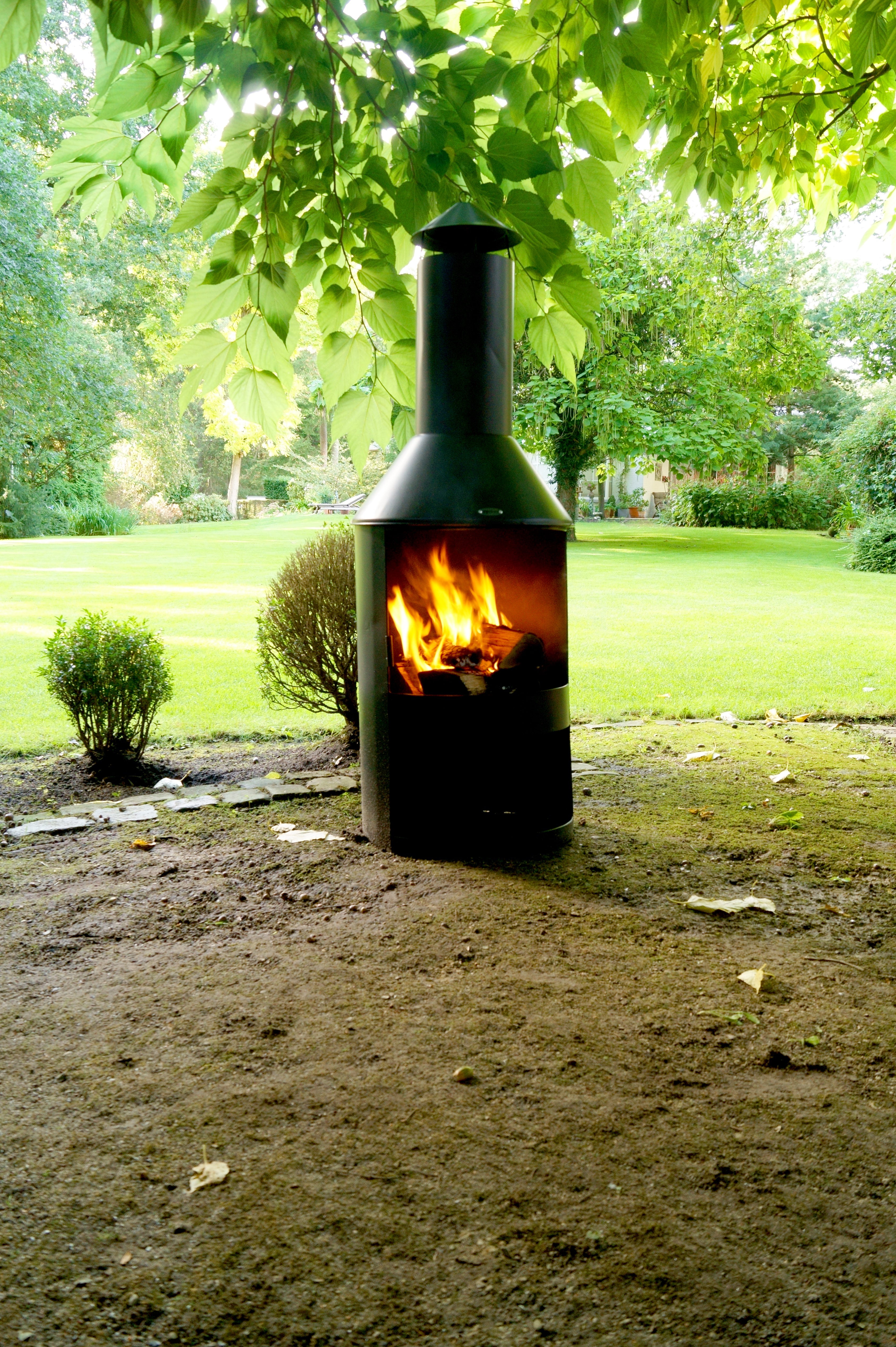 HEAT Larvik Outdoor Garden Fireplace - Black