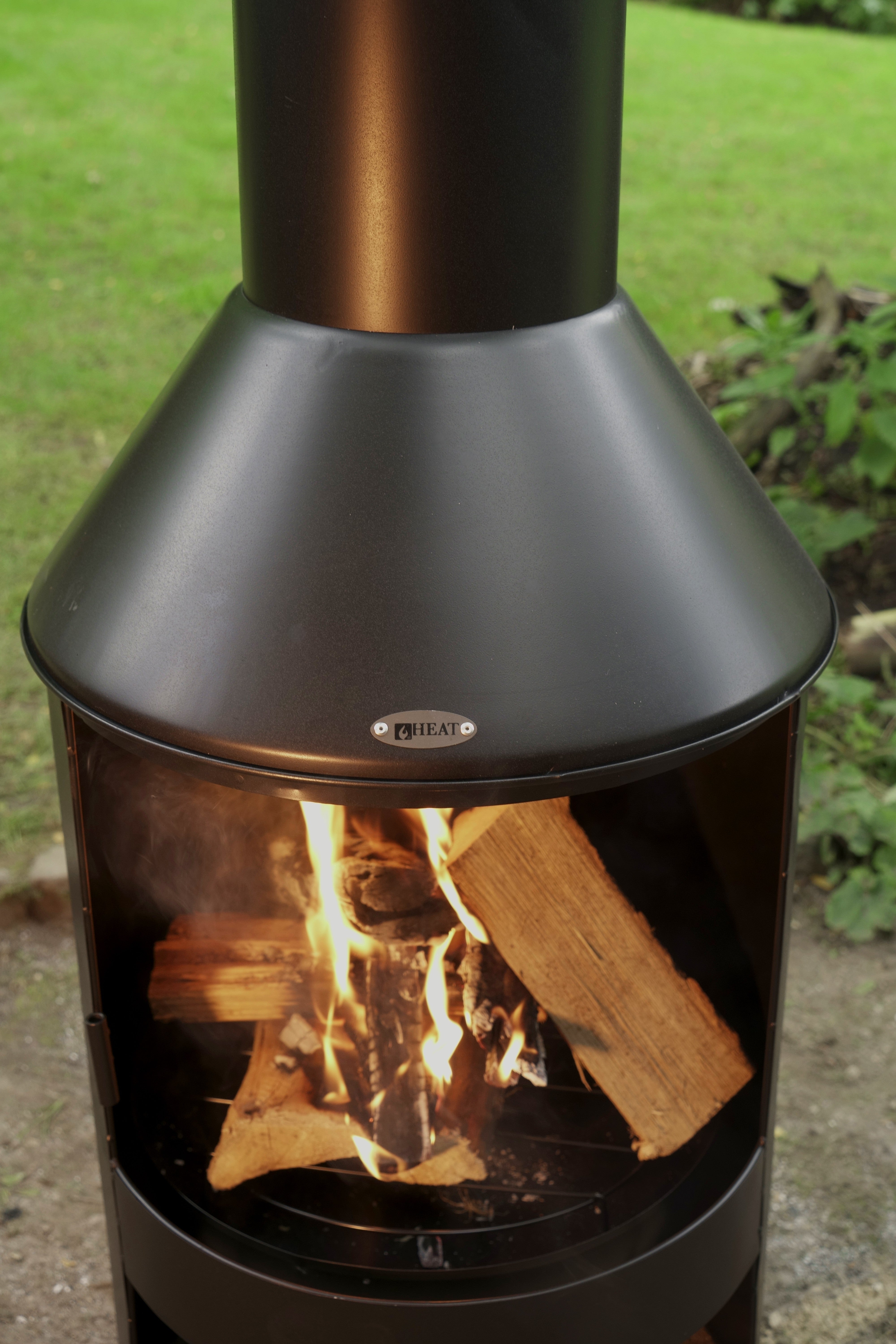 HEAT Larvik Outdoor Garden Fireplace - Black