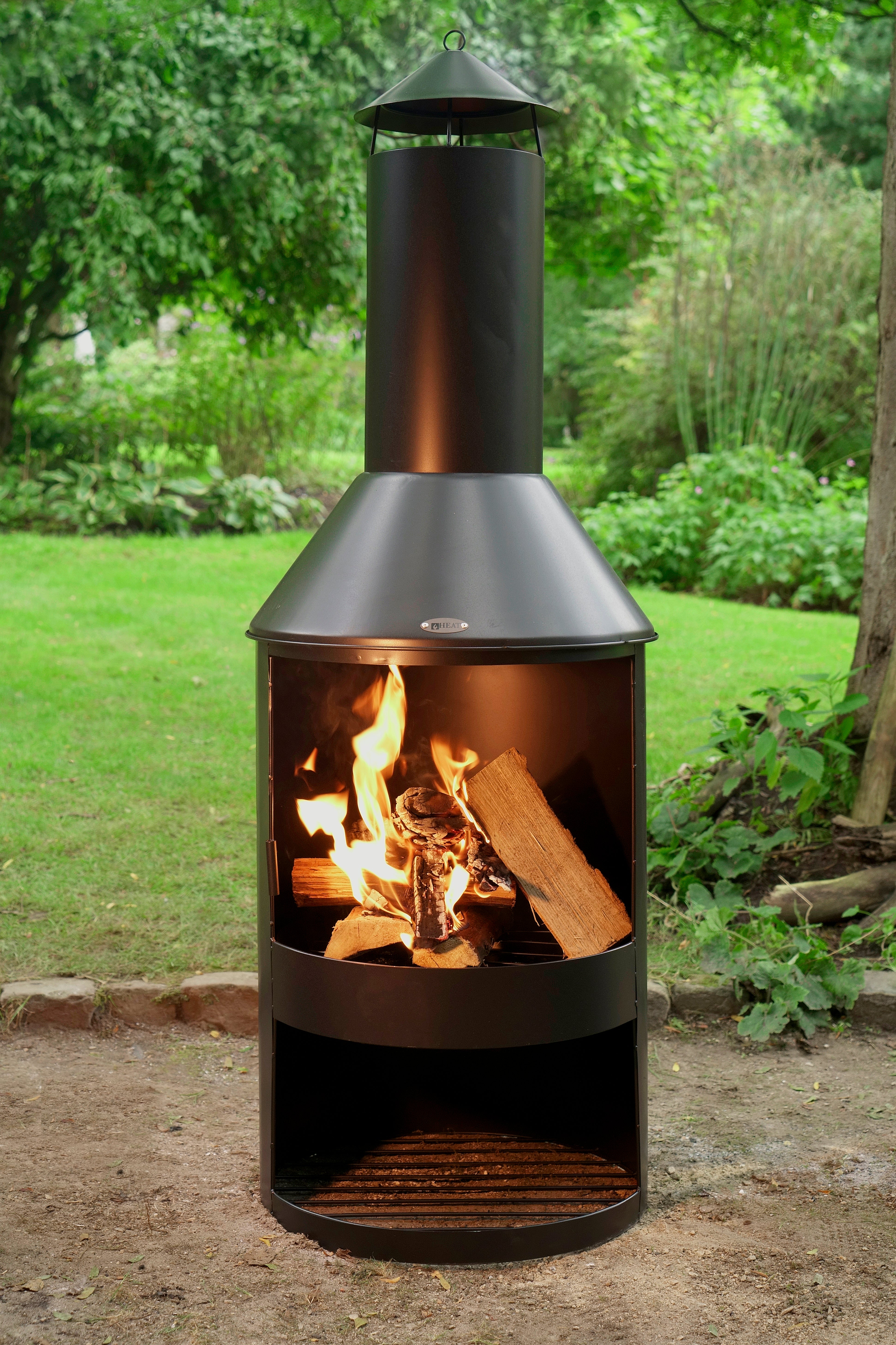 HEAT Larvik Outdoor Garden Fireplace - Black
