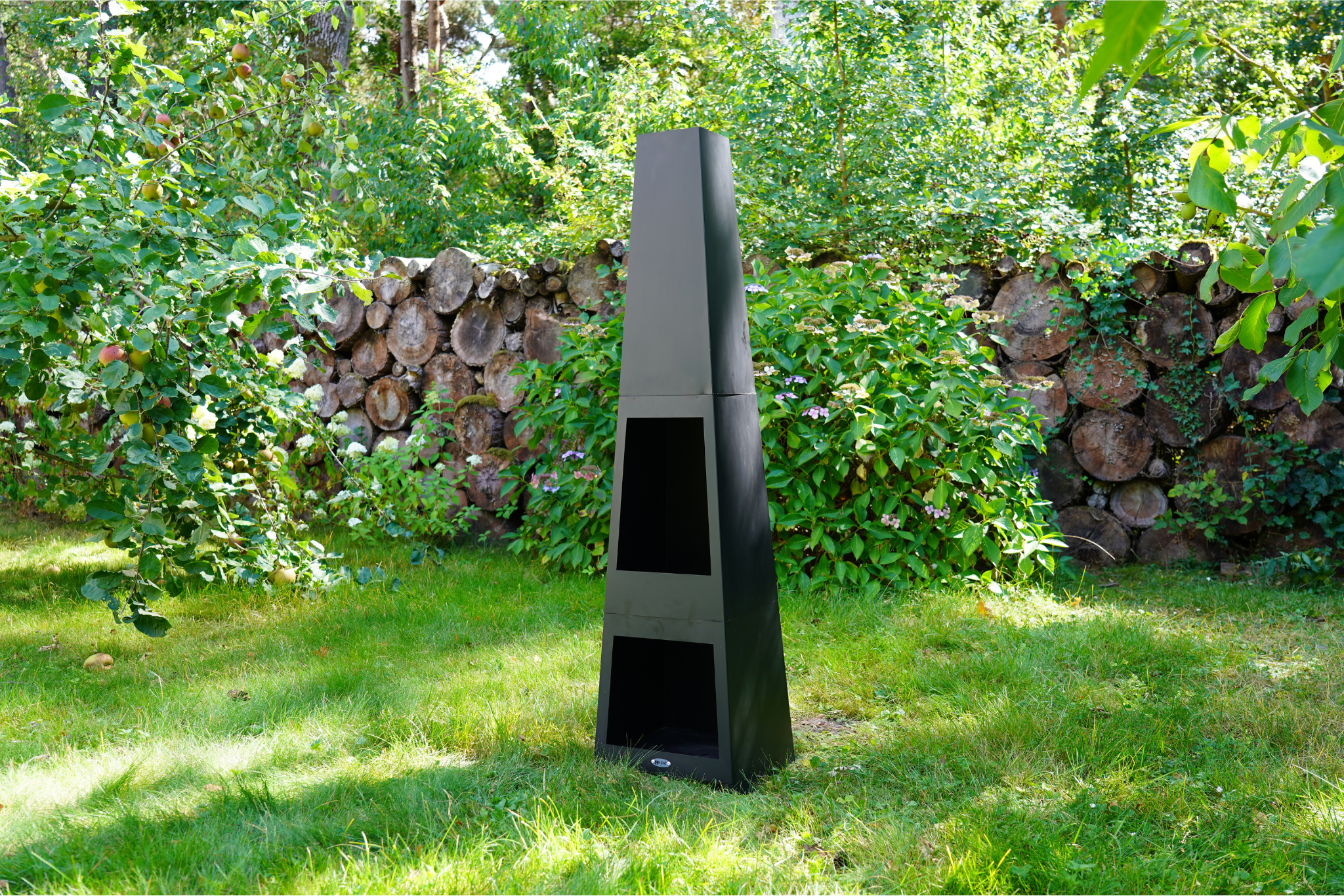 HEAT Oslo Dual Level Outdoor Fireplace - Black