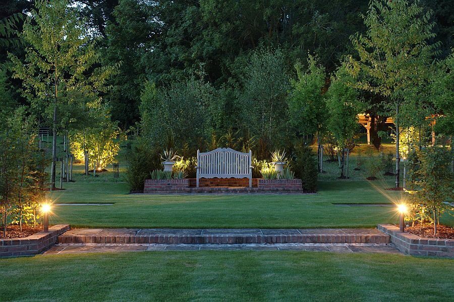 Hunza Bollard 300mm Spike/Flange Mounted (Series) Pure LED - IP66 Hunza