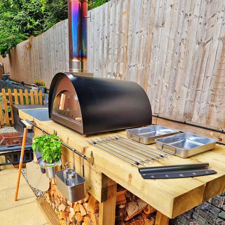 Igneus Classico Wood Fired Pizza Oven - Ultimate Bundle
