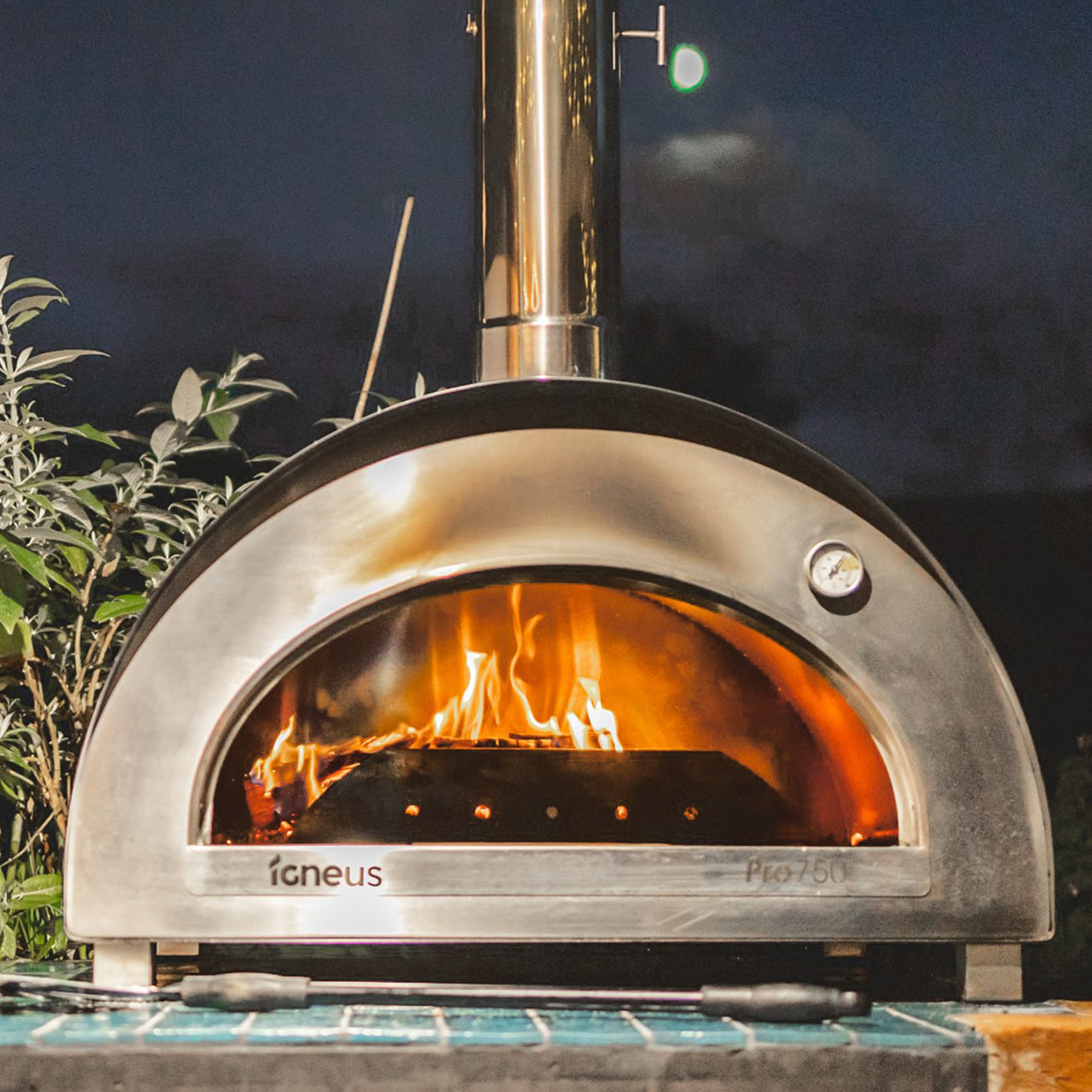 Igneus Pro 750 Wood Fired Pizza Oven - Ultimate Bundle