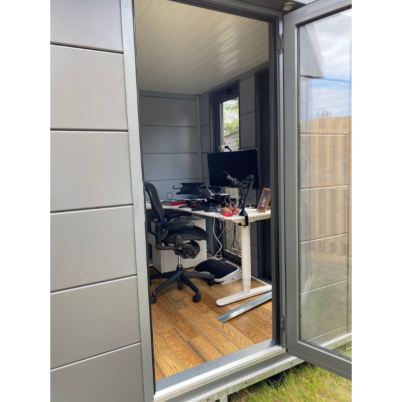 Telluria Luminato 2424 Metal Garden Room - 8x8 ft Telluria