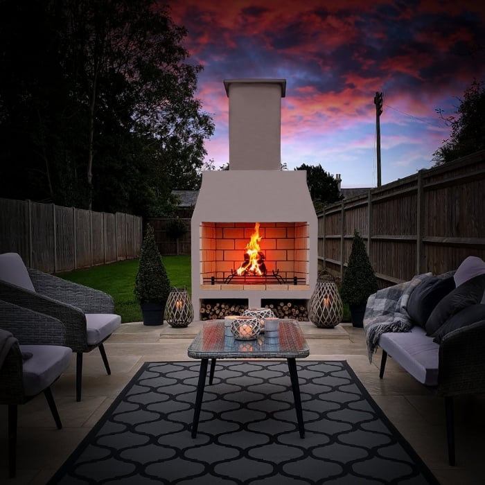 Schiedel Isokern 1200 Outdoor Fireplace