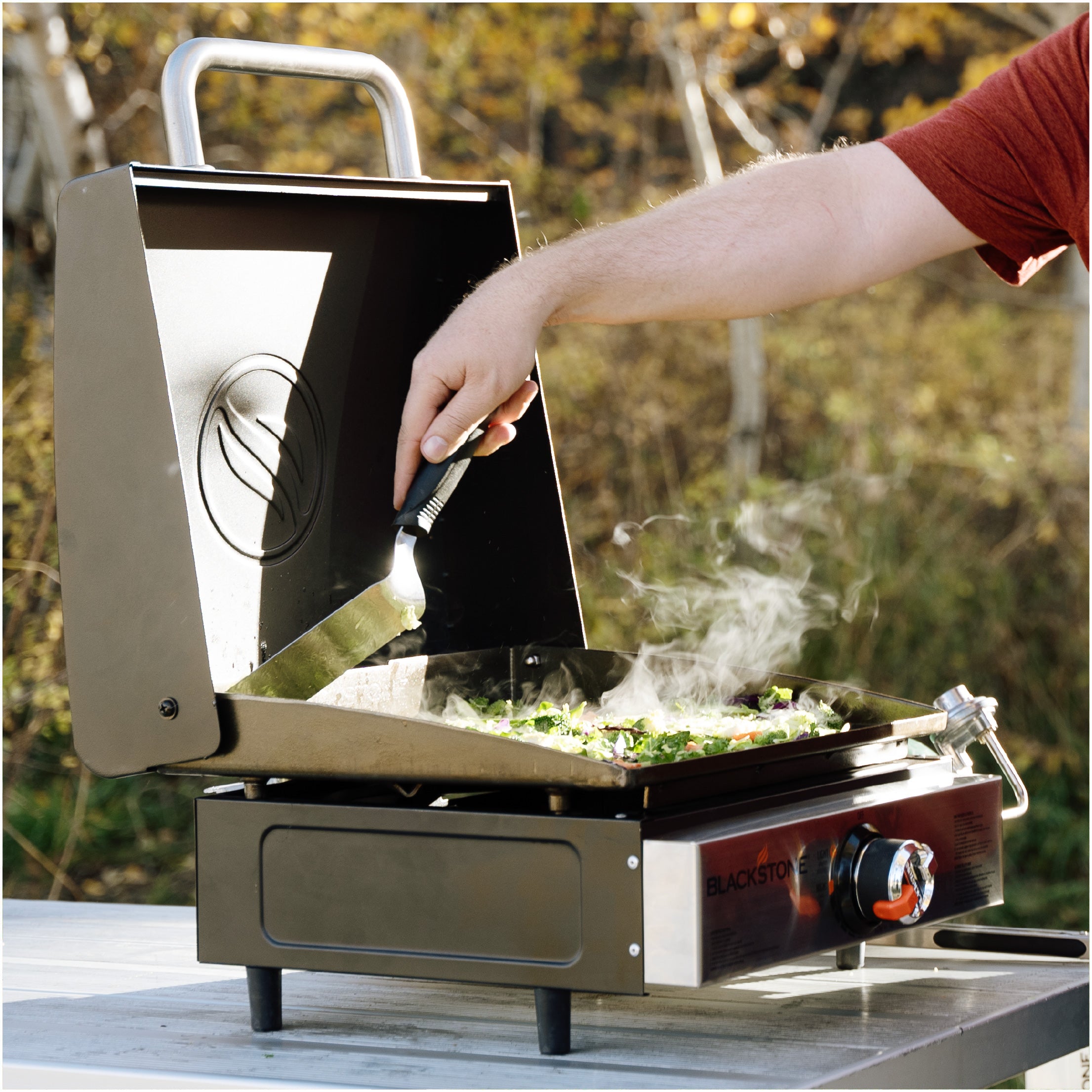 Blackstone Table Top Griddle With Cooking Hood - 17" (257-2143EU)