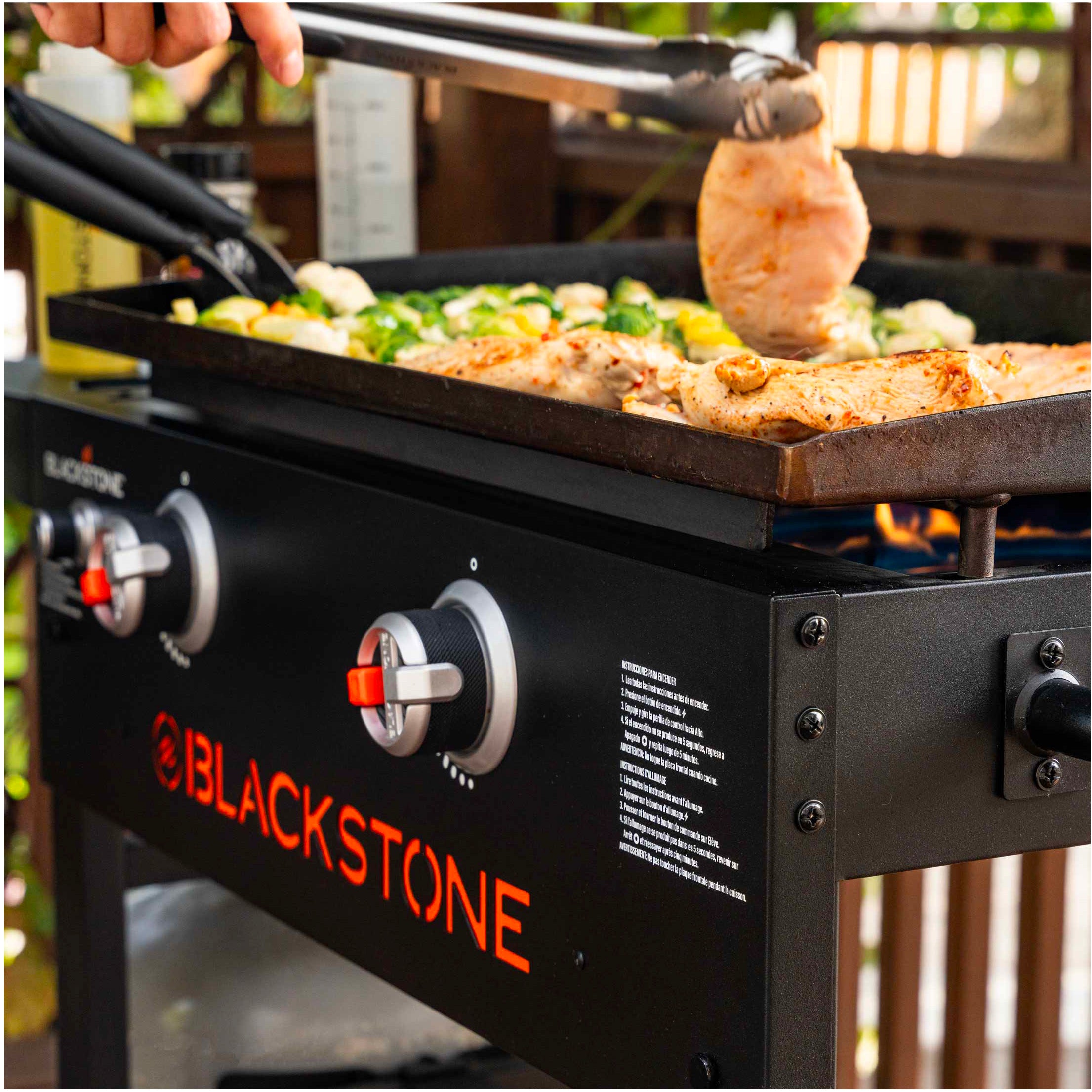 Blackstone Griddle With Side Shelf Cooking Station - 28" (257-2145EU)