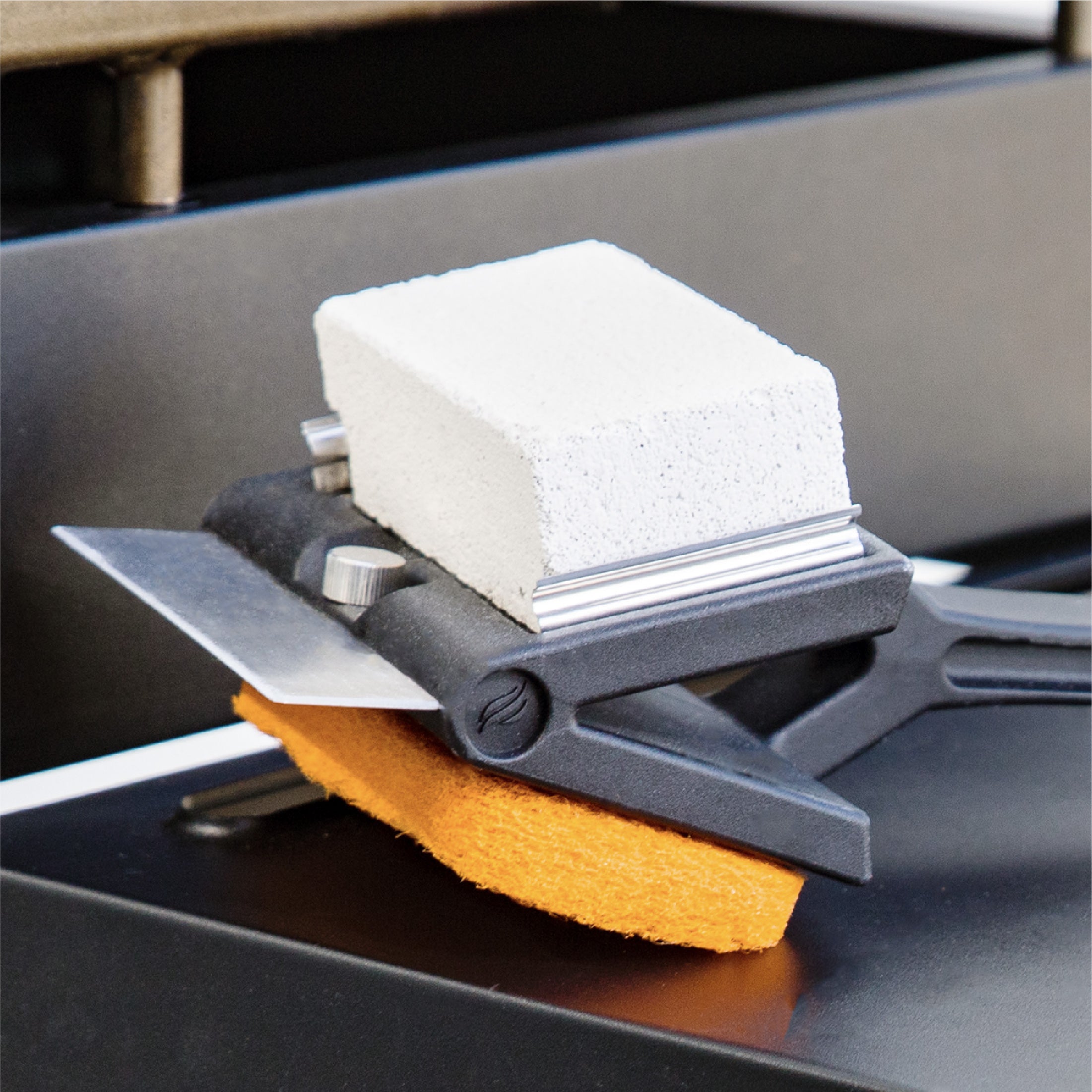 Blackstone 3-in-1 Cleaning Tool