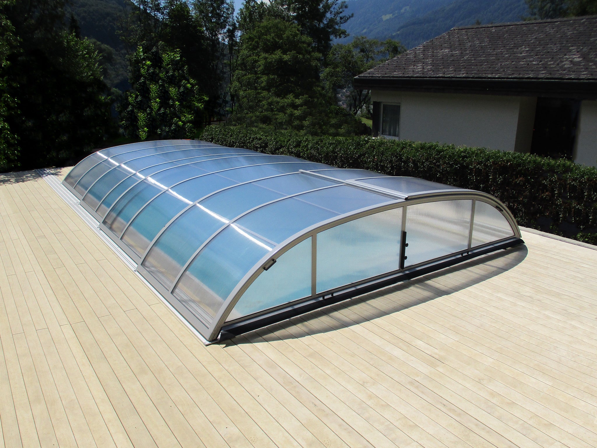 Elegant Neo Low Retractable Swimming Pool Enclosure Alukov