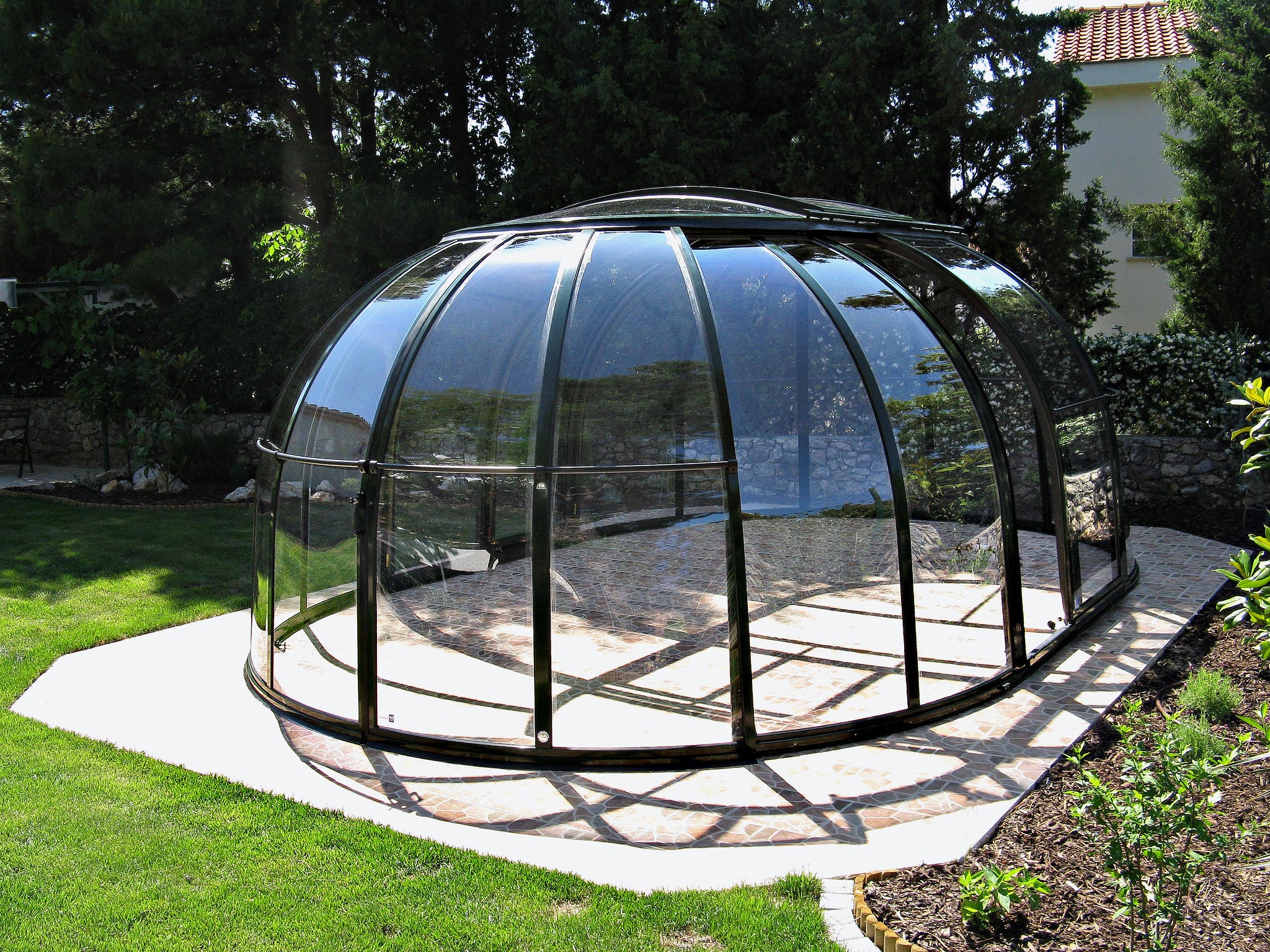 Sunhouse Spa Dome Hot Tub Enclosure Alukov