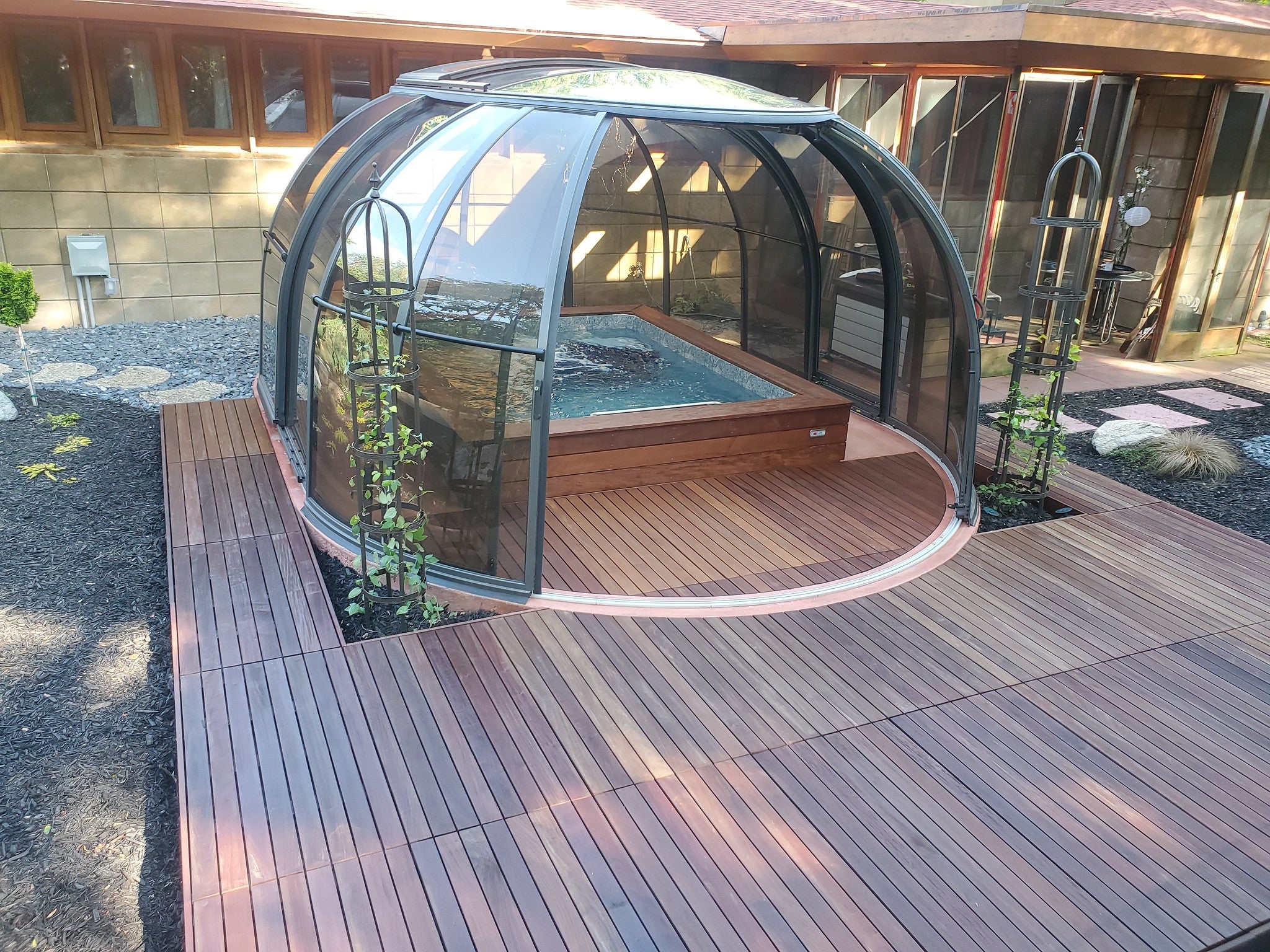 Sunhouse Spa Dome Hot Tub Enclosure Alukov