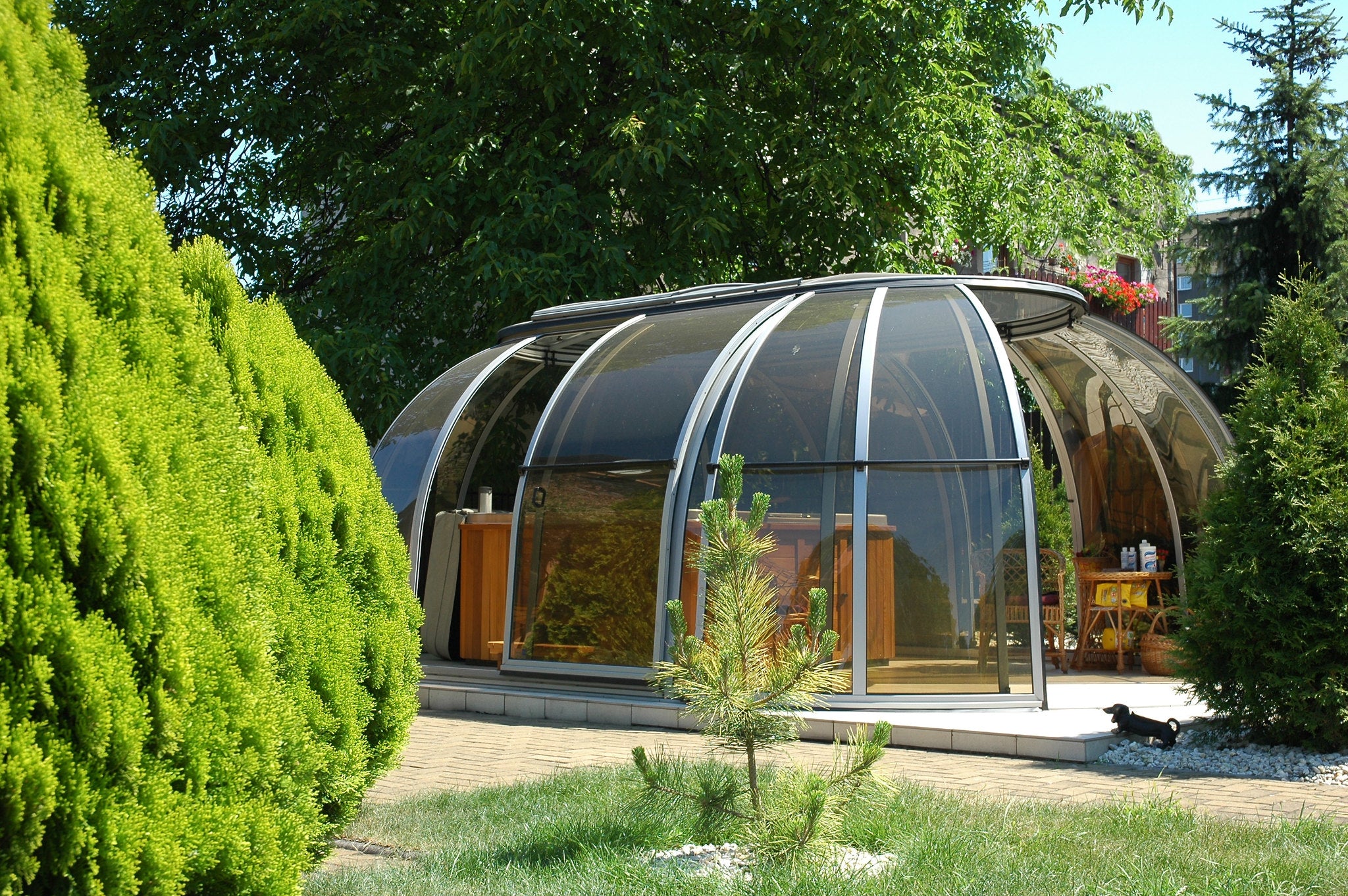 Sunhouse Spa Dome Hot Tub Enclosure Alukov