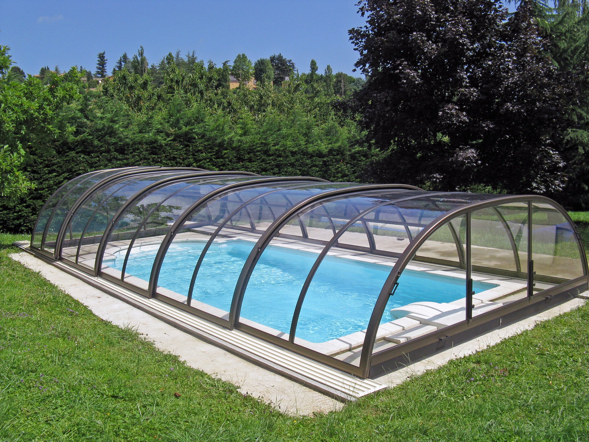 Tropea Neo Medium Height Telescopic Pool Enclosure Alukov