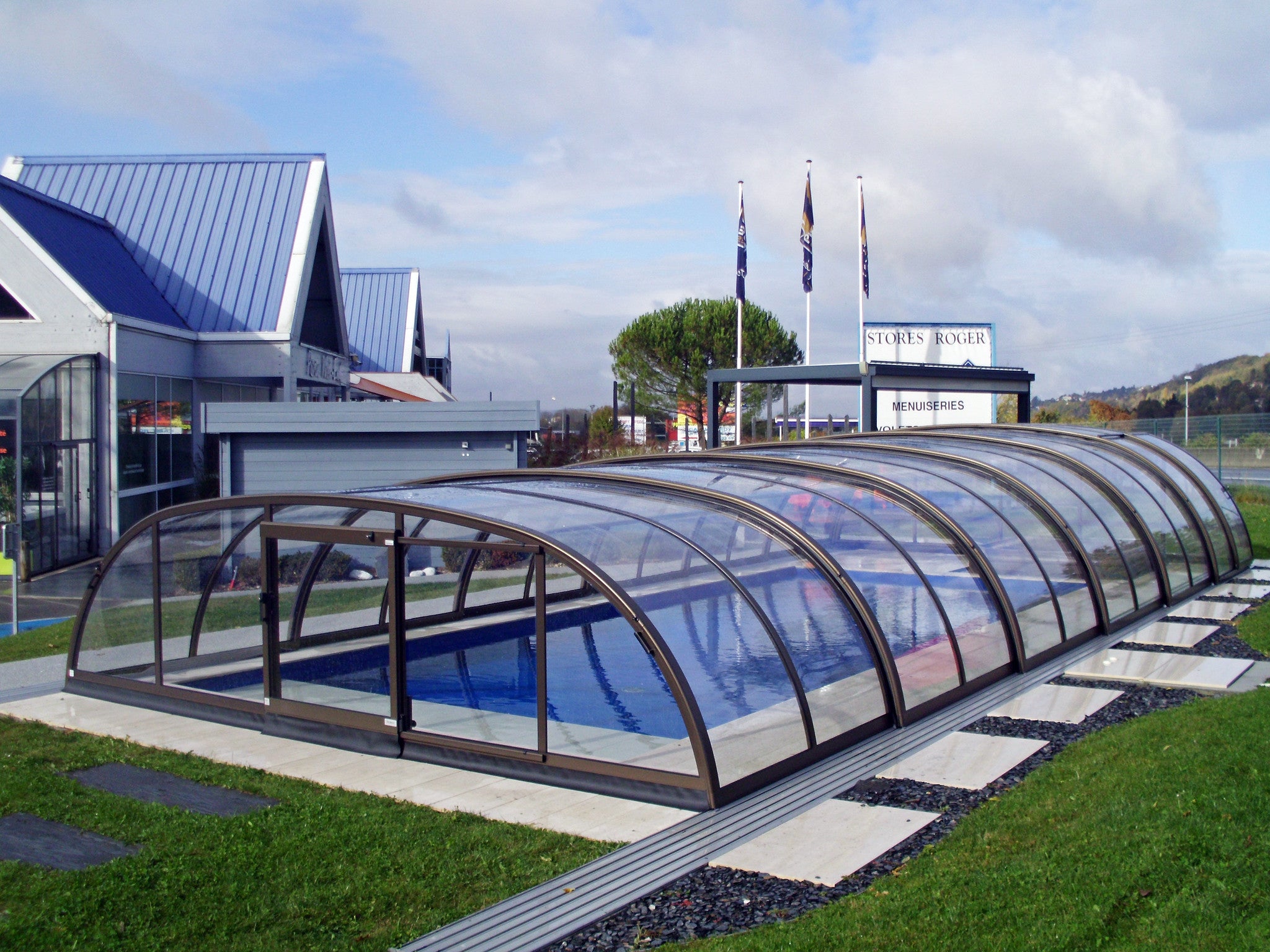 Tropea Neo Medium Height Telescopic Pool Enclosure Alukov