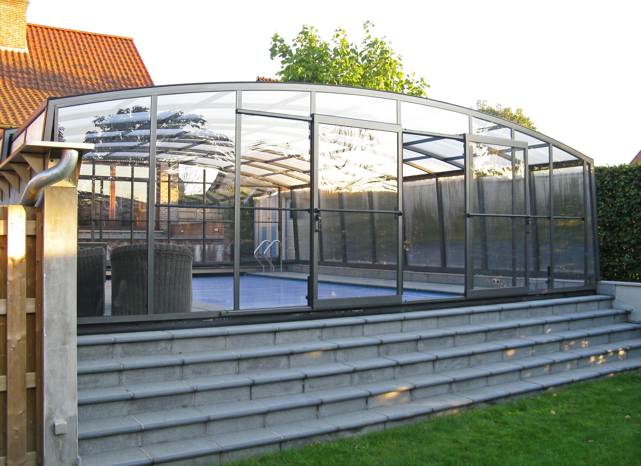 Venezia High Telescopic Swimming Pool Enclosure Alukov