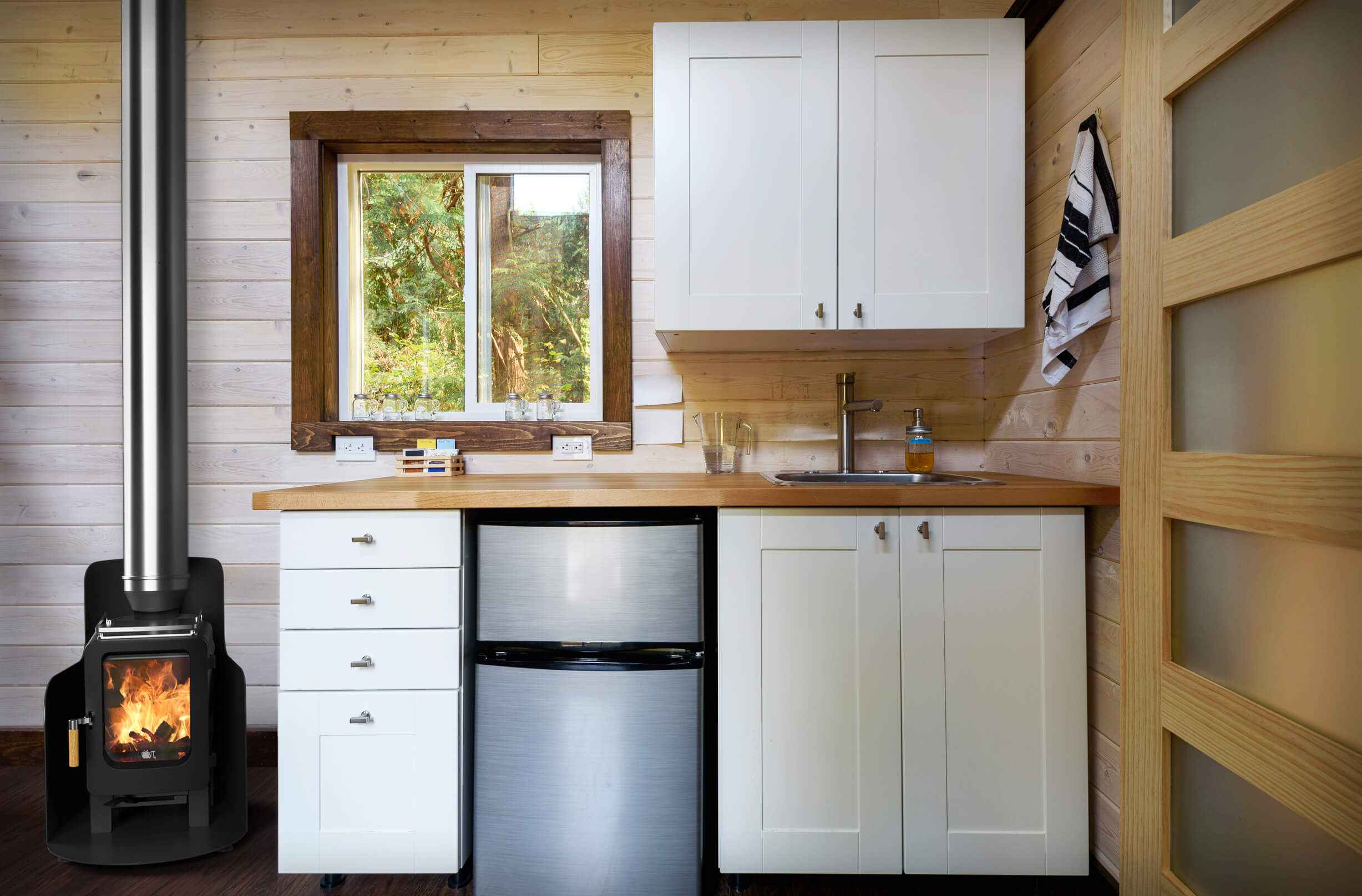 Ekol ApplePie Apple Core 4kW Wood Burning Stove Saltfire