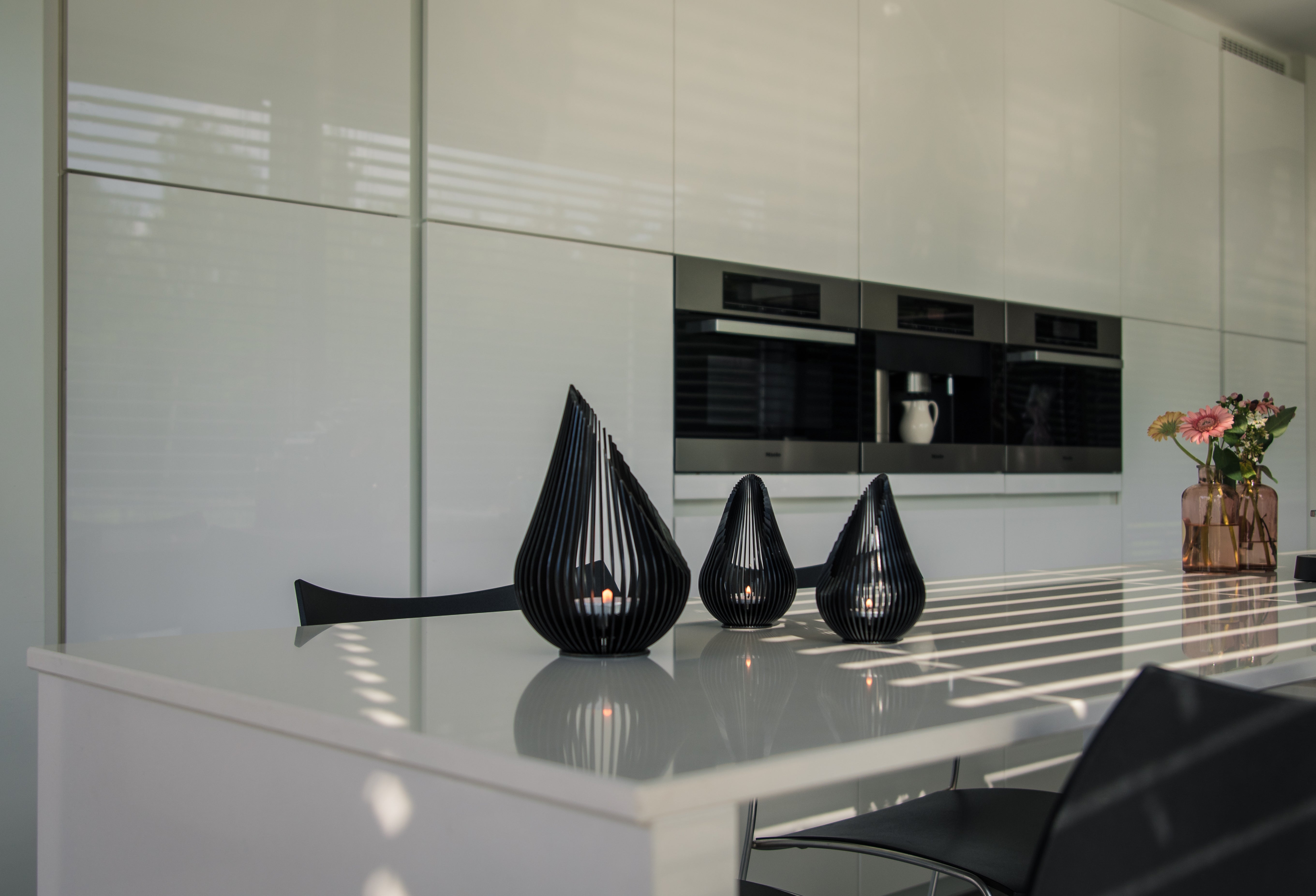 Glowbus Growdrop Blackened Steel - Medium (10cm x 15cm)