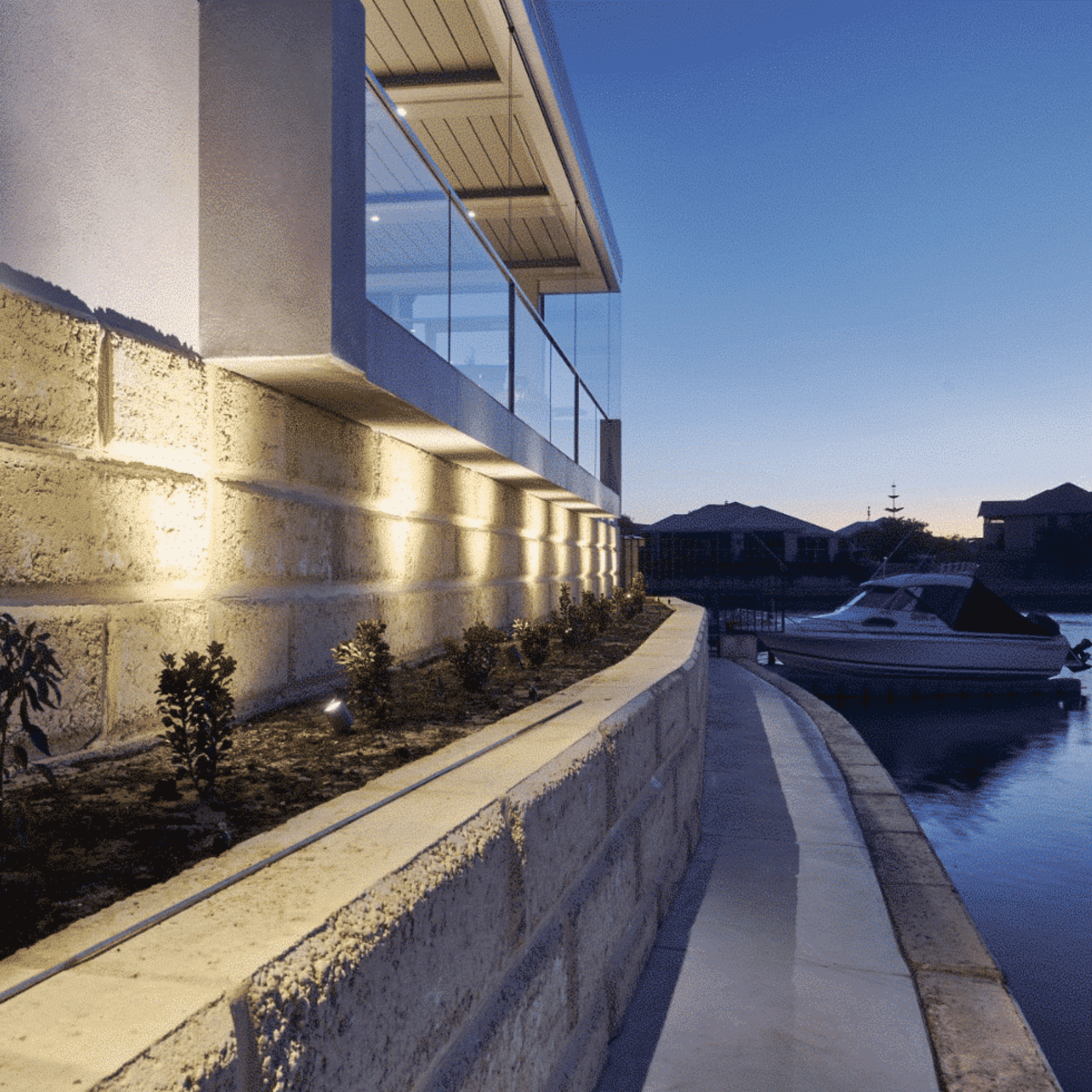 Hunza Spike Spot Adjustable GU10 - 240V Hunza