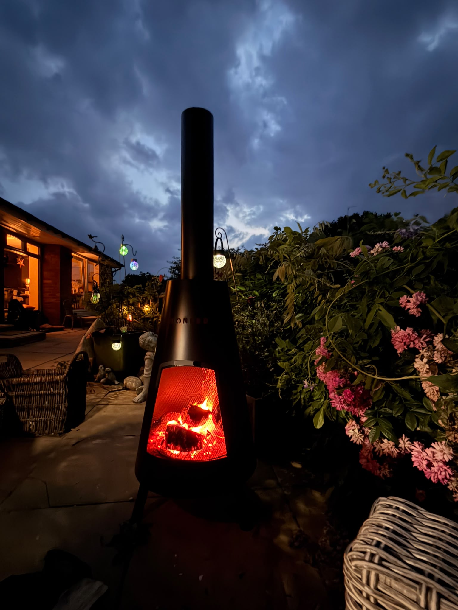 Bonfeu Bonpyra Garden Fireplace - Black Bonfeu