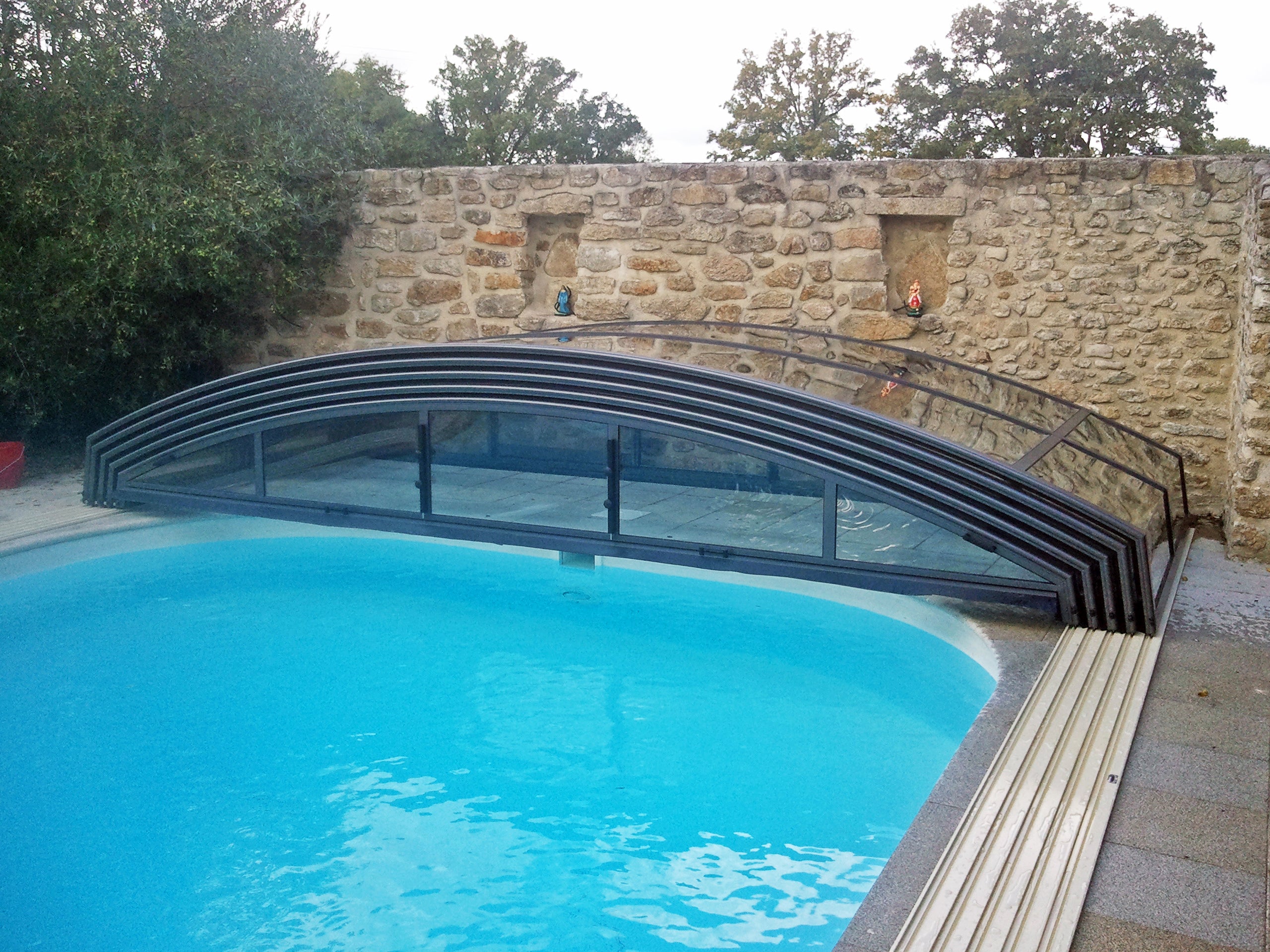 Imperia Neo Telescopic Low Pool Enclosure