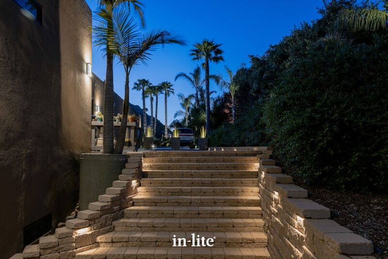In-Lite EVO HYDE 180mm/550mm Linear Light - Black IN-LITE