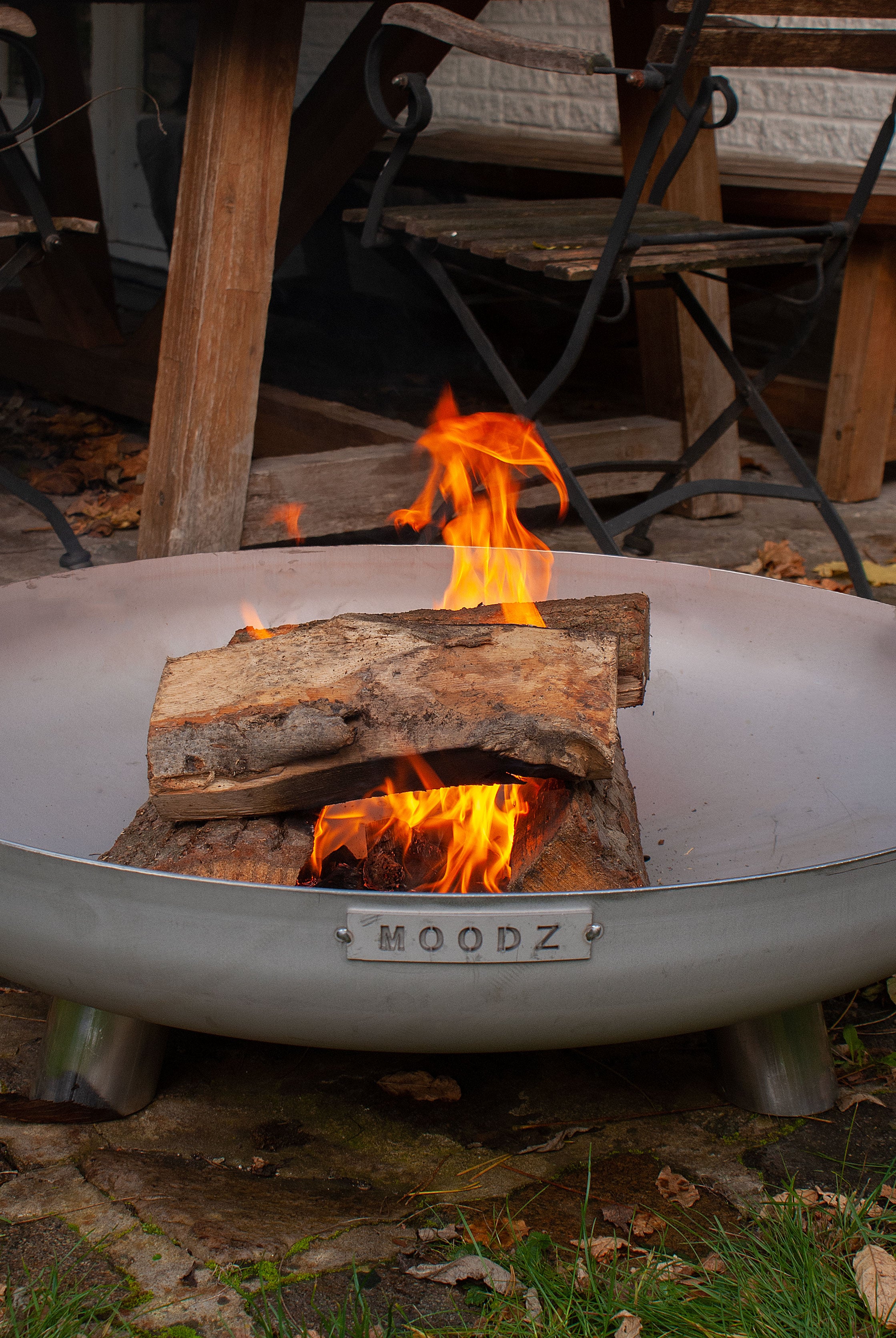 MOODZ 80cm Fire Bowl With Feet & Handles - Stainless Steel