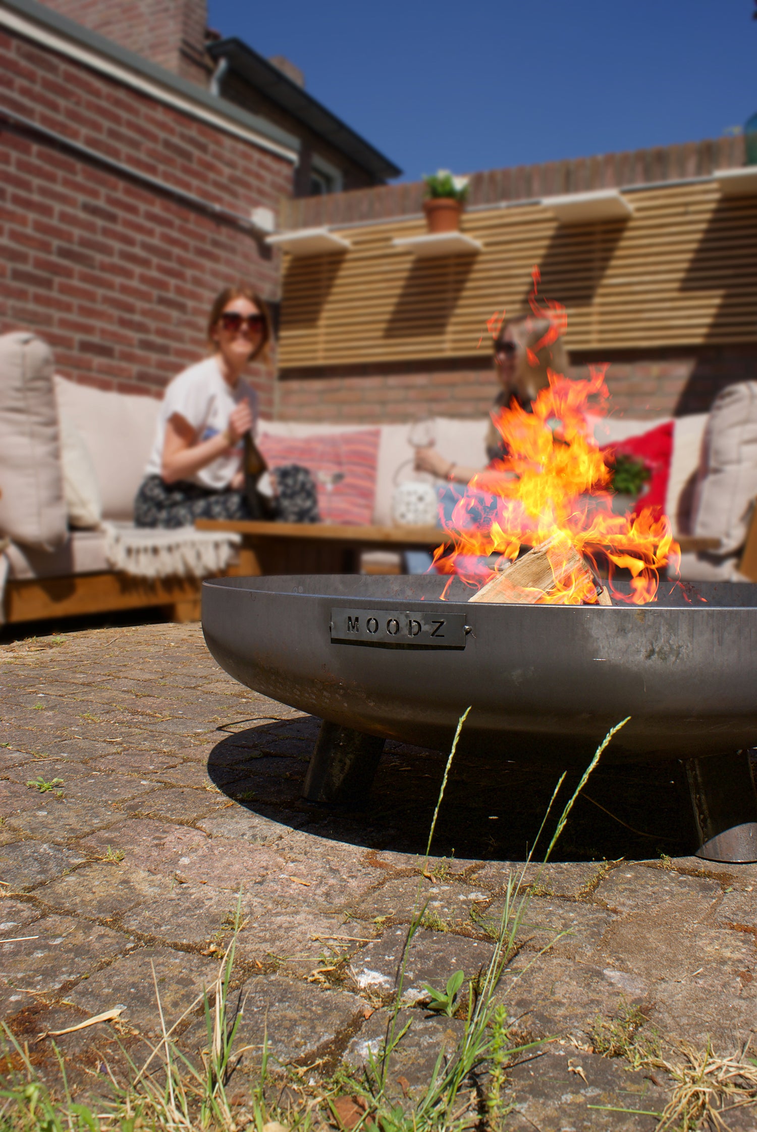 MOODZ 80cm Fire Bowl With Feet & Handles - Stainless Steel