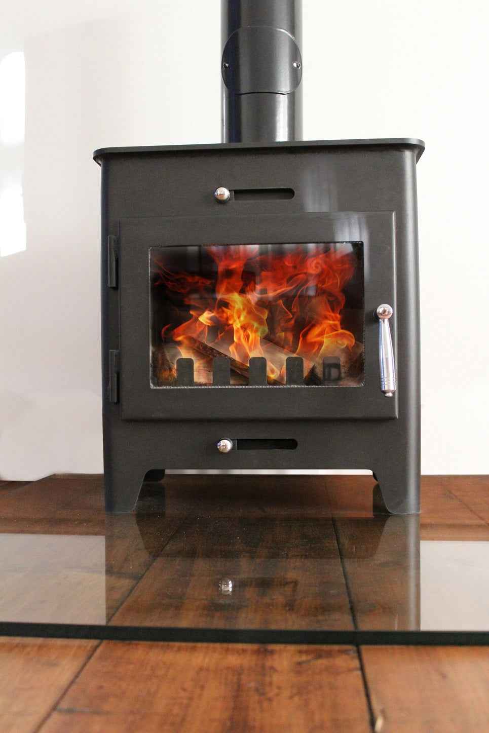 Saltfire ST1 5kW Wood Burning Stove Saltfire