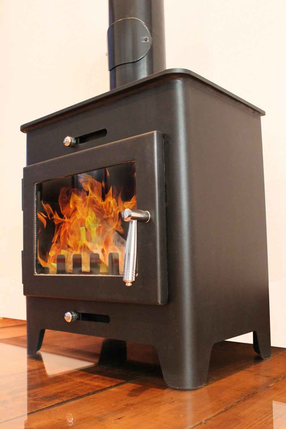 Saltfire ST1 5kW Wood Burning Stove Saltfire