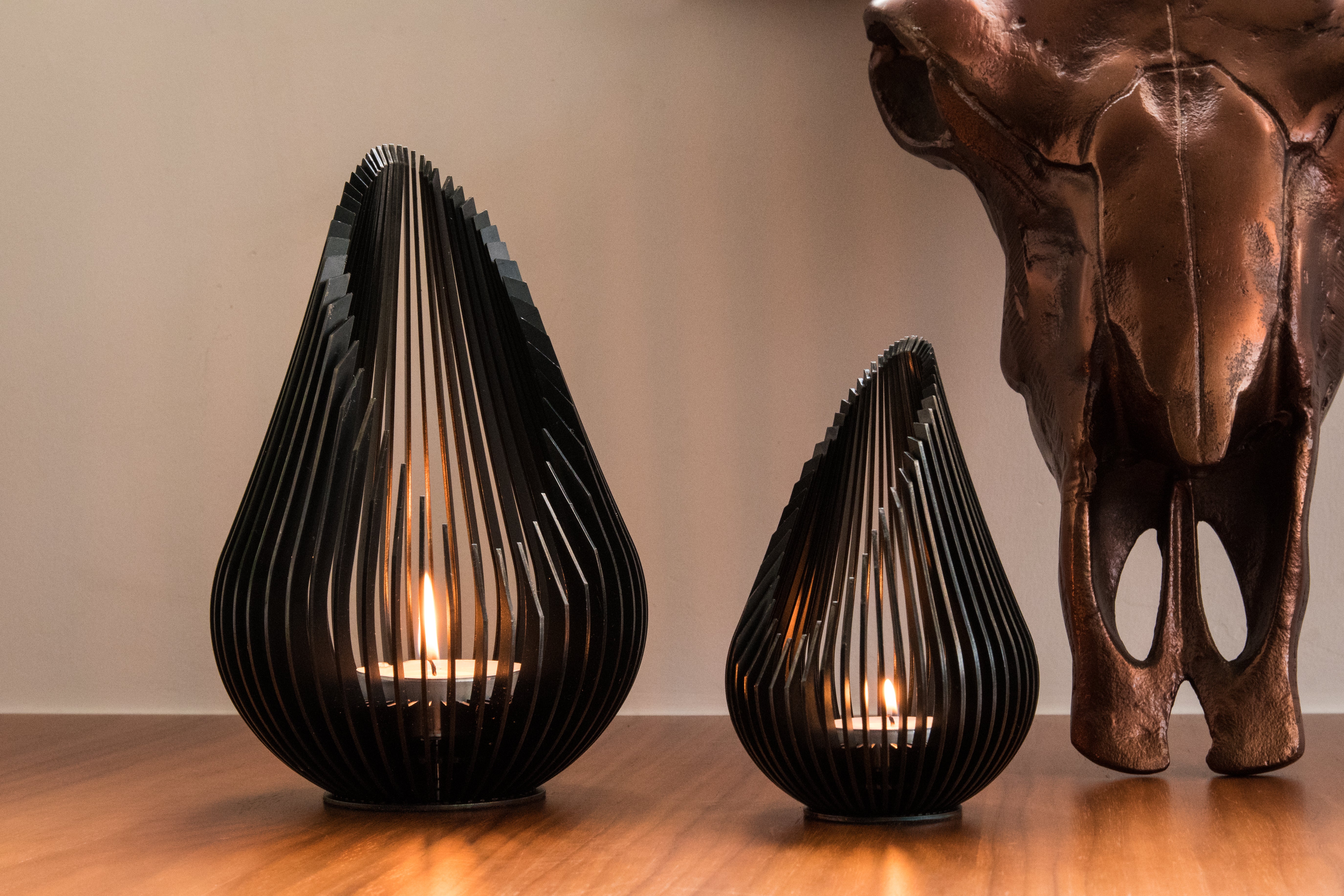 Glowbus Growdrop Blackened Steel - Medium (10cm x 15cm)