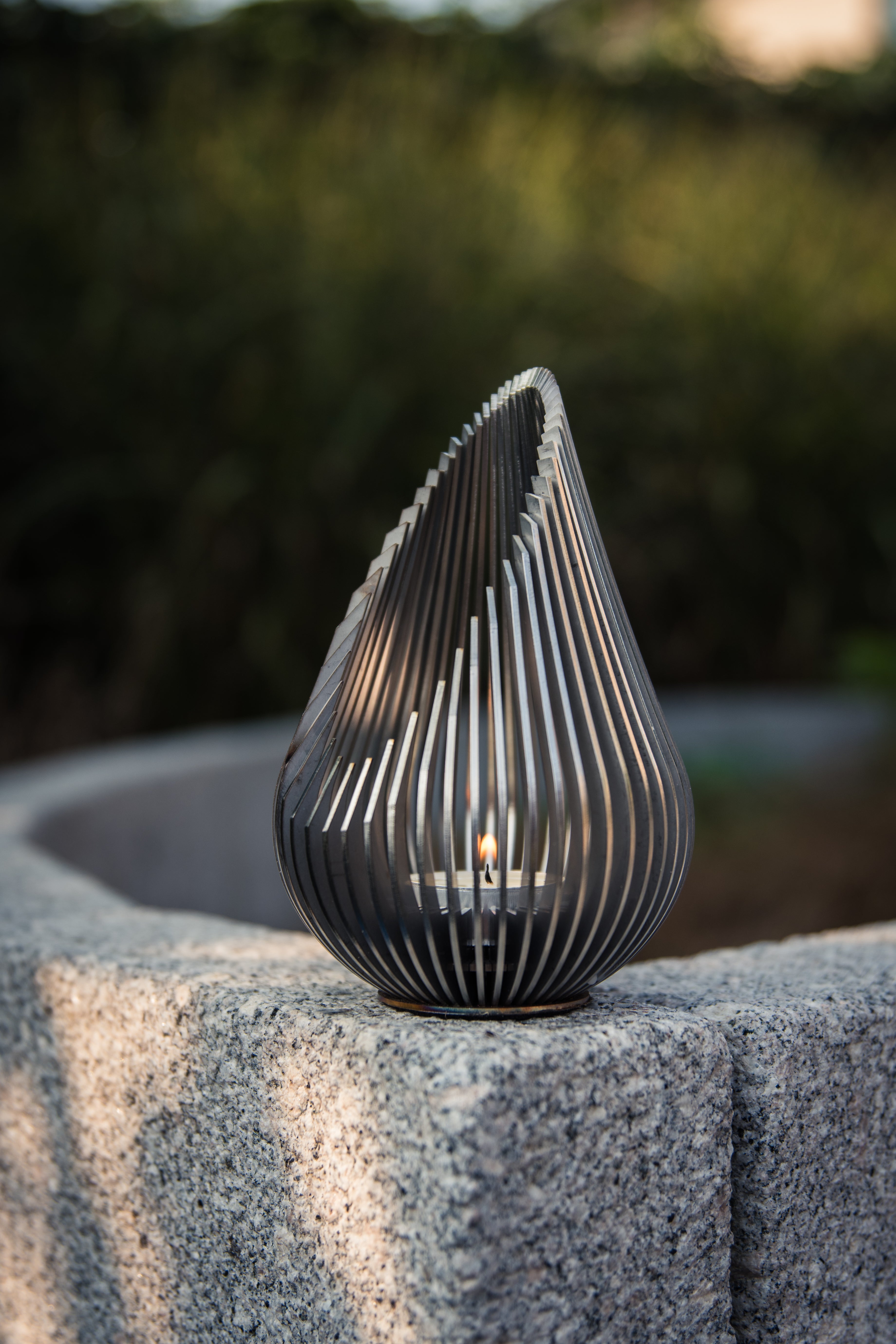 Glowbus Growdrop Stainless Steel - Large (15cm x 22cm)